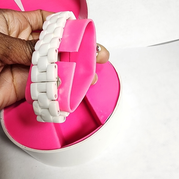 Isaac Mizrahi white Mable watch #001 - Picture 11 of 12